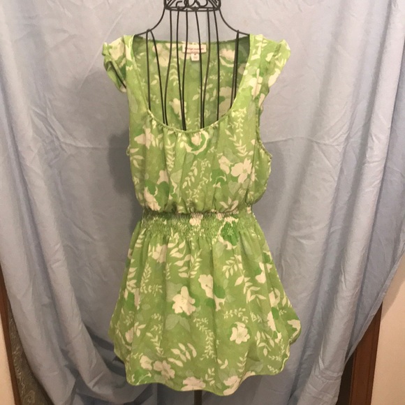 Liz Lange Tops - 🍭Green Floral Print Maternity Shirt